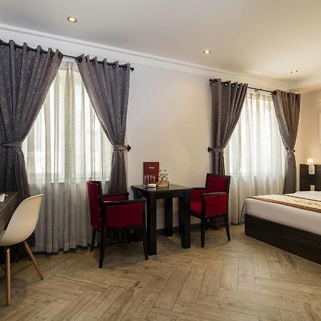Vien Dong Hotel 2 Хошимин Екстериор снимка