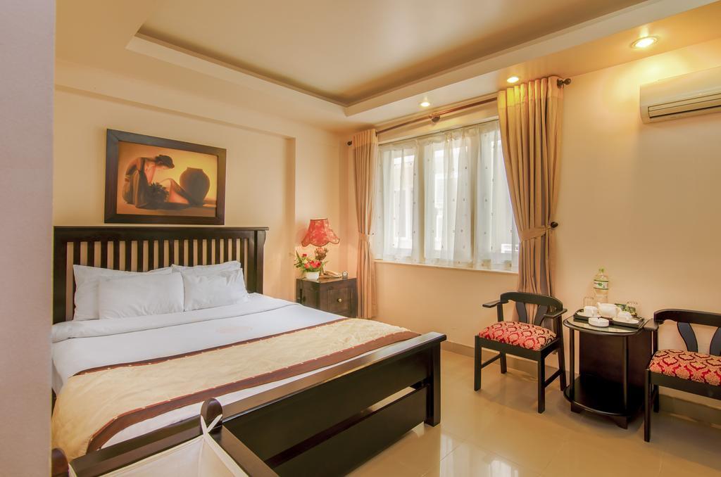 Vien Dong Hotel 2 Хошимин Екстериор снимка